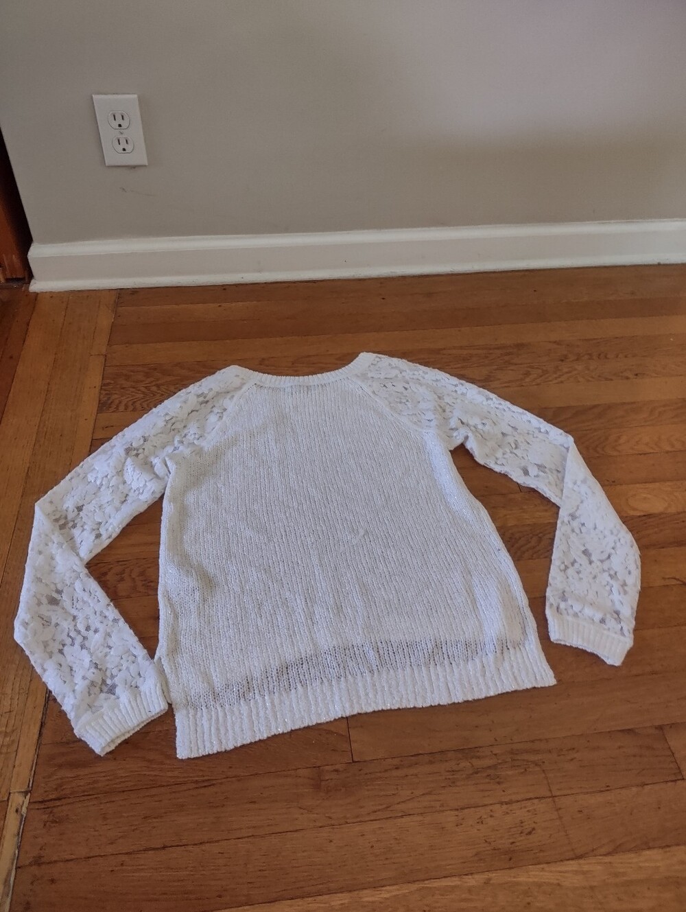 abercrombie & fitch white sparkle knit sweater floral lace sleeve panels small - Picture 2 of 5